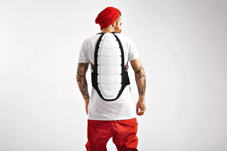 Top 7 Best Back Protectors for Skiing and Snowboarding Review